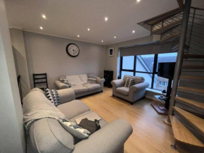 The Coastal Apartment - Homestay
